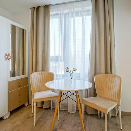 Bright Moments Away From Herastrau Park, Mall And Metro Apartment Bucharest