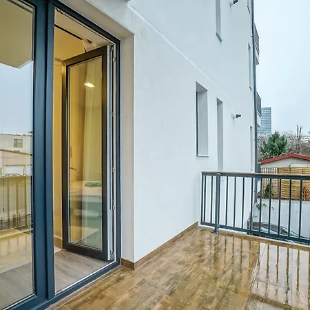 Bright Moments Away From Herastrau Park, Mall And Metro Apartment Bucharest